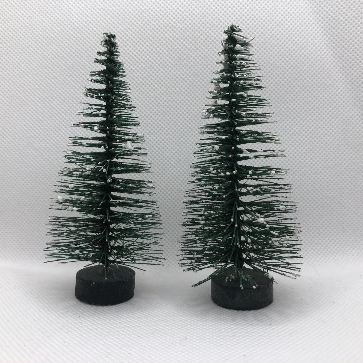 Mini Christmas Tree Set – 3-Pack Cedar Design